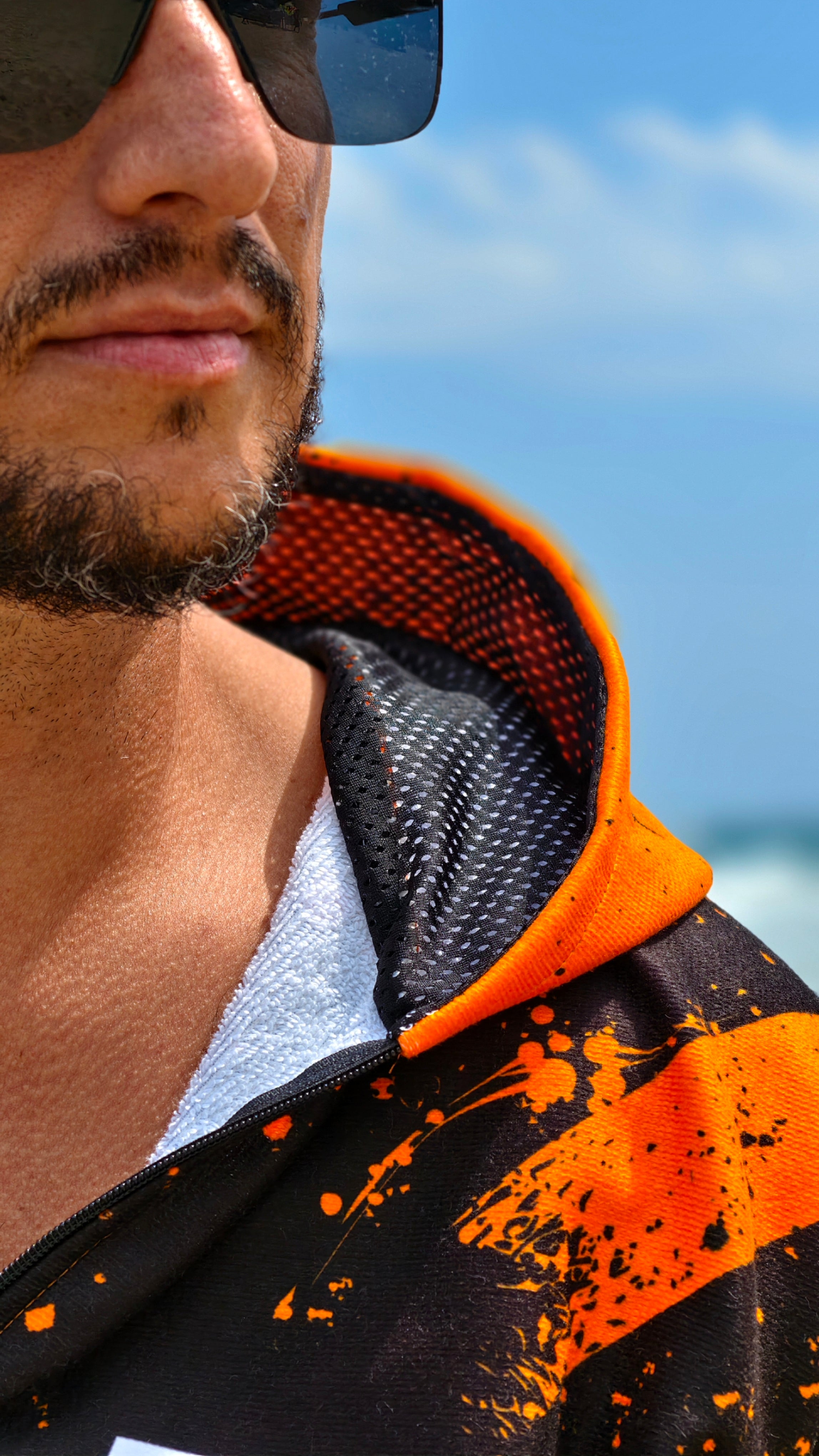 Blue Spirit men’s beach poncho towel with hood, zipper and pockets – CACAO Beachwear™