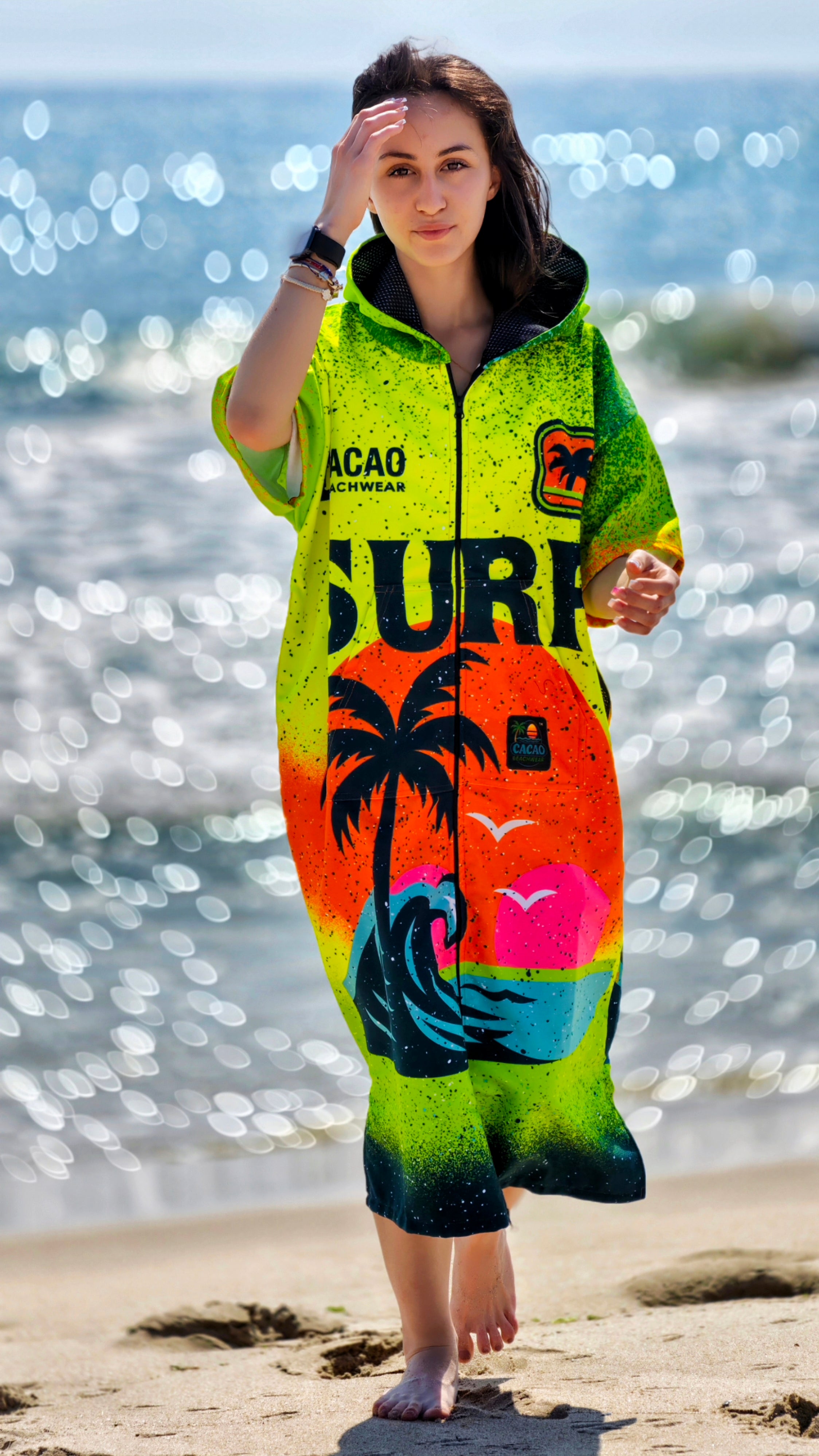Surf Vibe women’s beach poncho towel with hood, zipper and pockets – CACAO Beachwear™