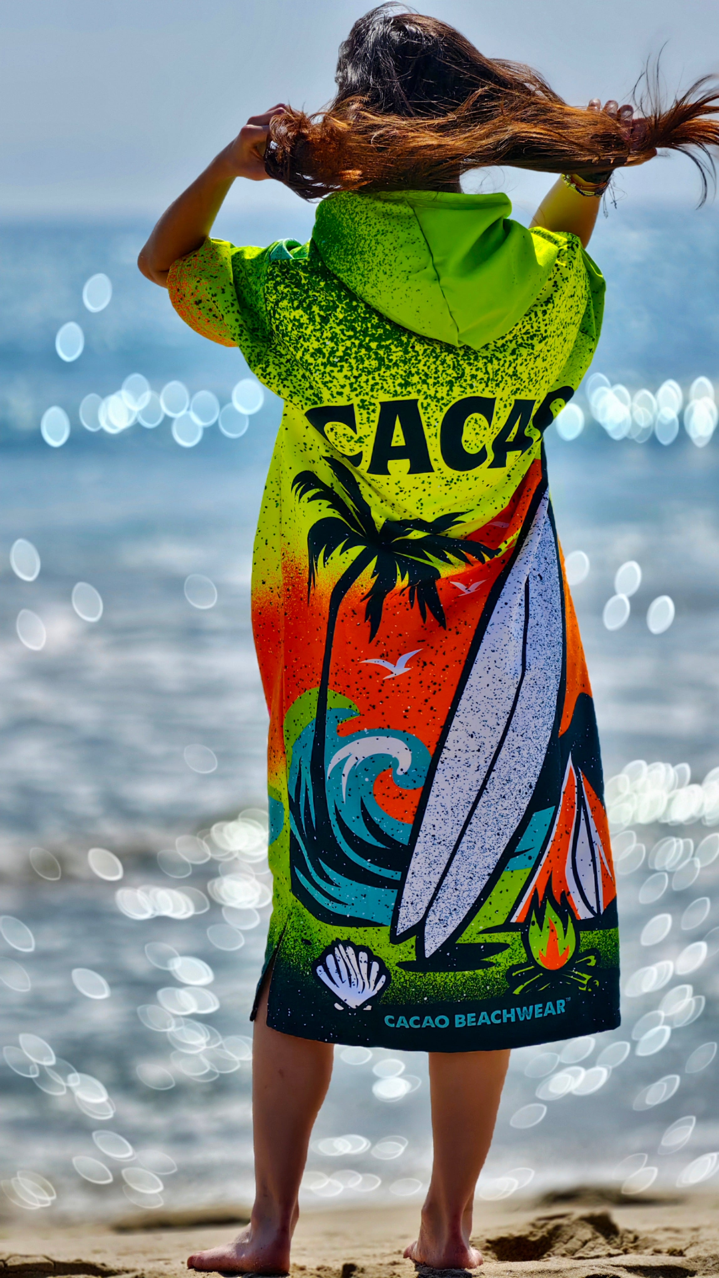 Surf Vibe women’s beach poncho towel with hood, zipper and pockets – CACAO Beachwear™