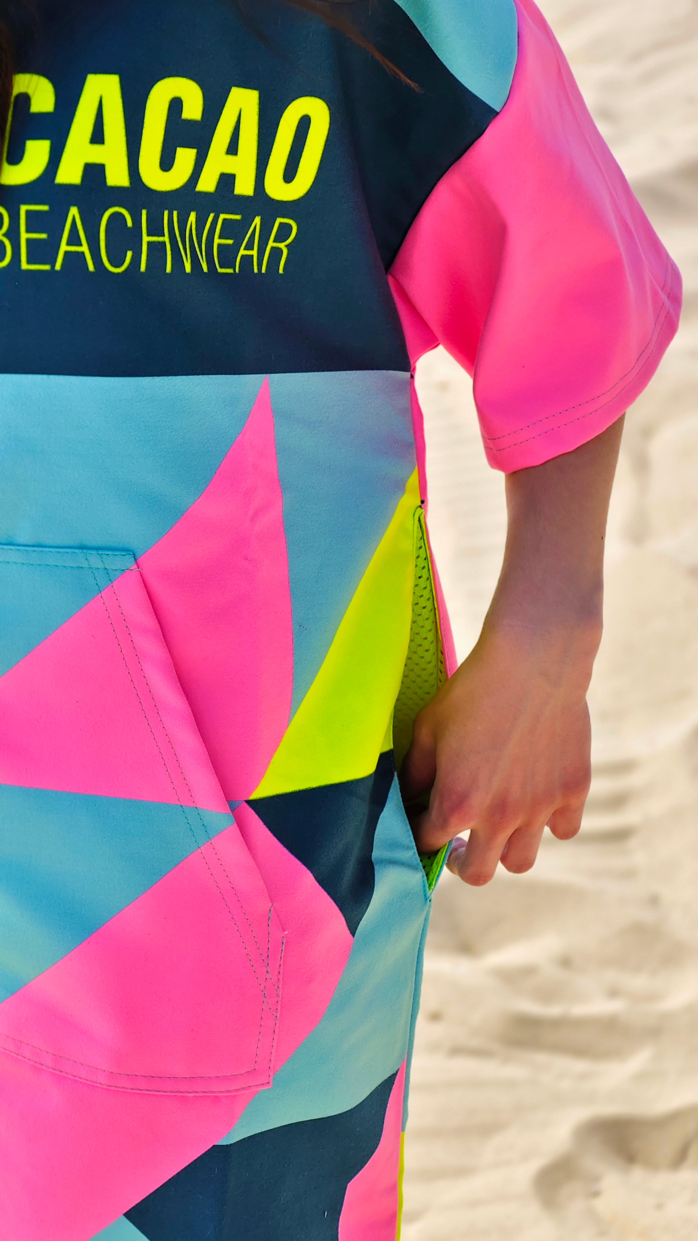 Colorful Solar Vibes women’s beach poncho NanoDry Ultra™ towel with hood, zipper and pockets – CACAO Beachwear™