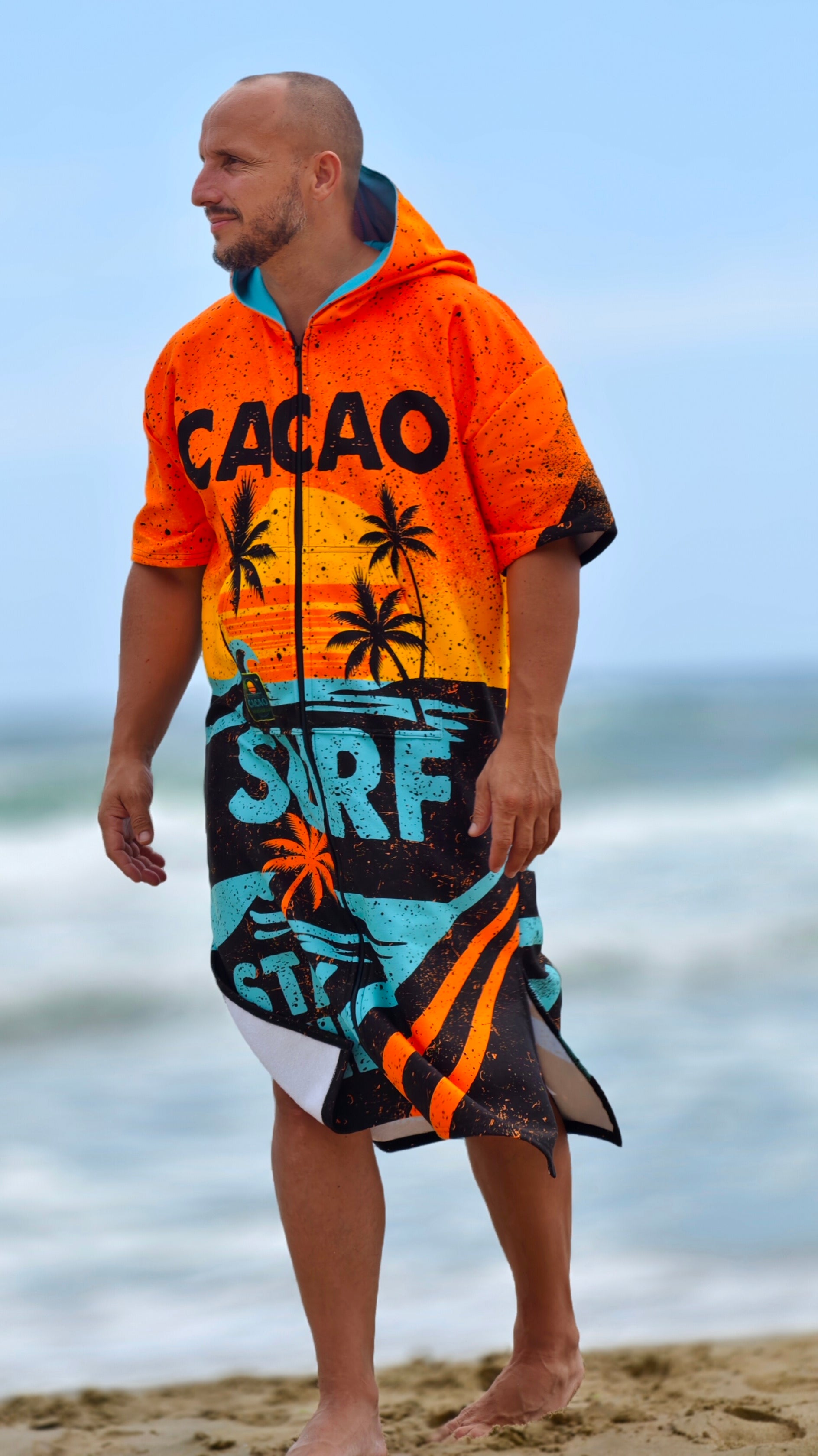 Orange men’s beach poncho towel with hood, zipper and pockets – CACAO Beachwear™