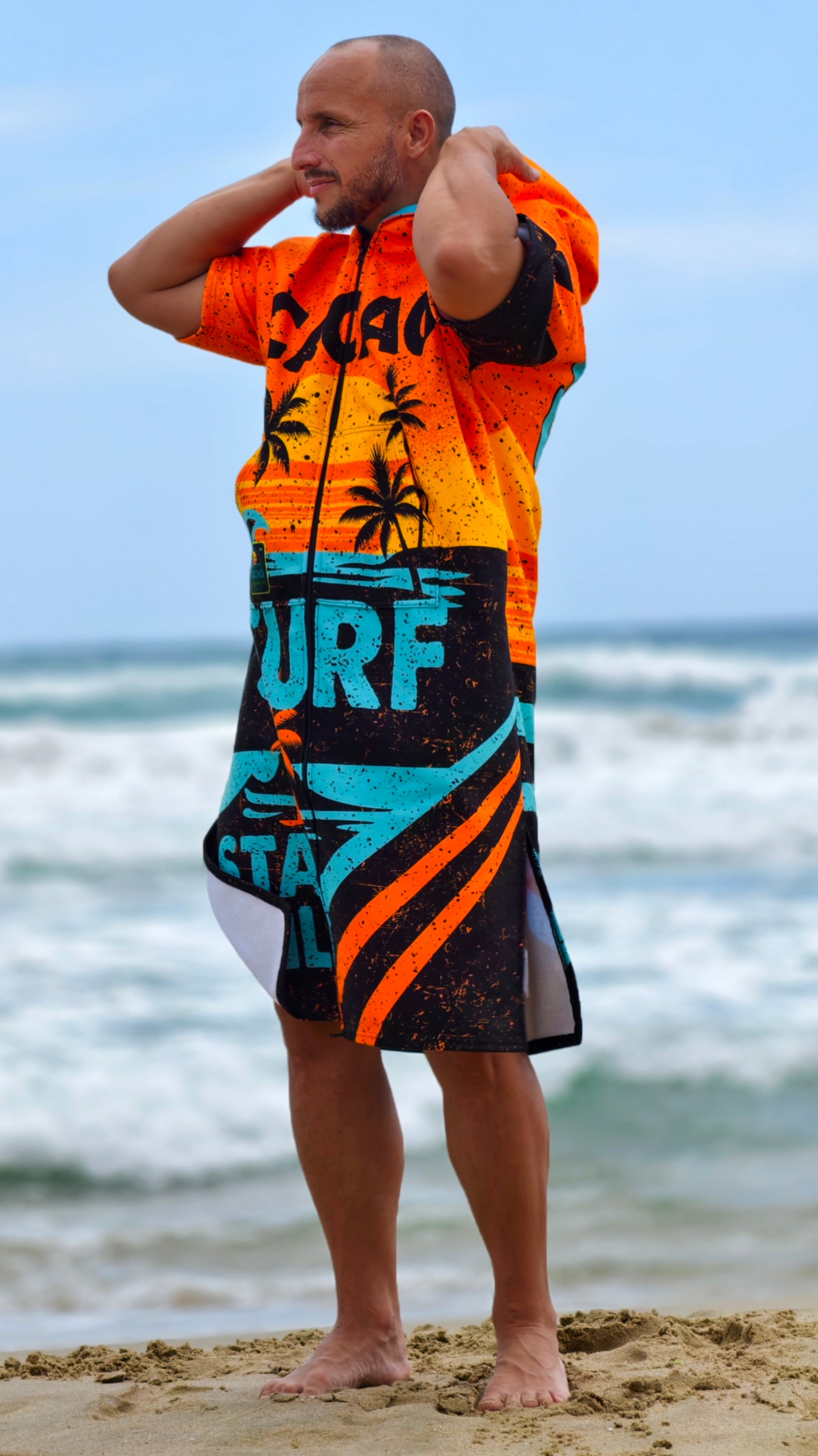 Orange men’s beach poncho towel with hood, zipper and pockets – CACAO Beachwear™