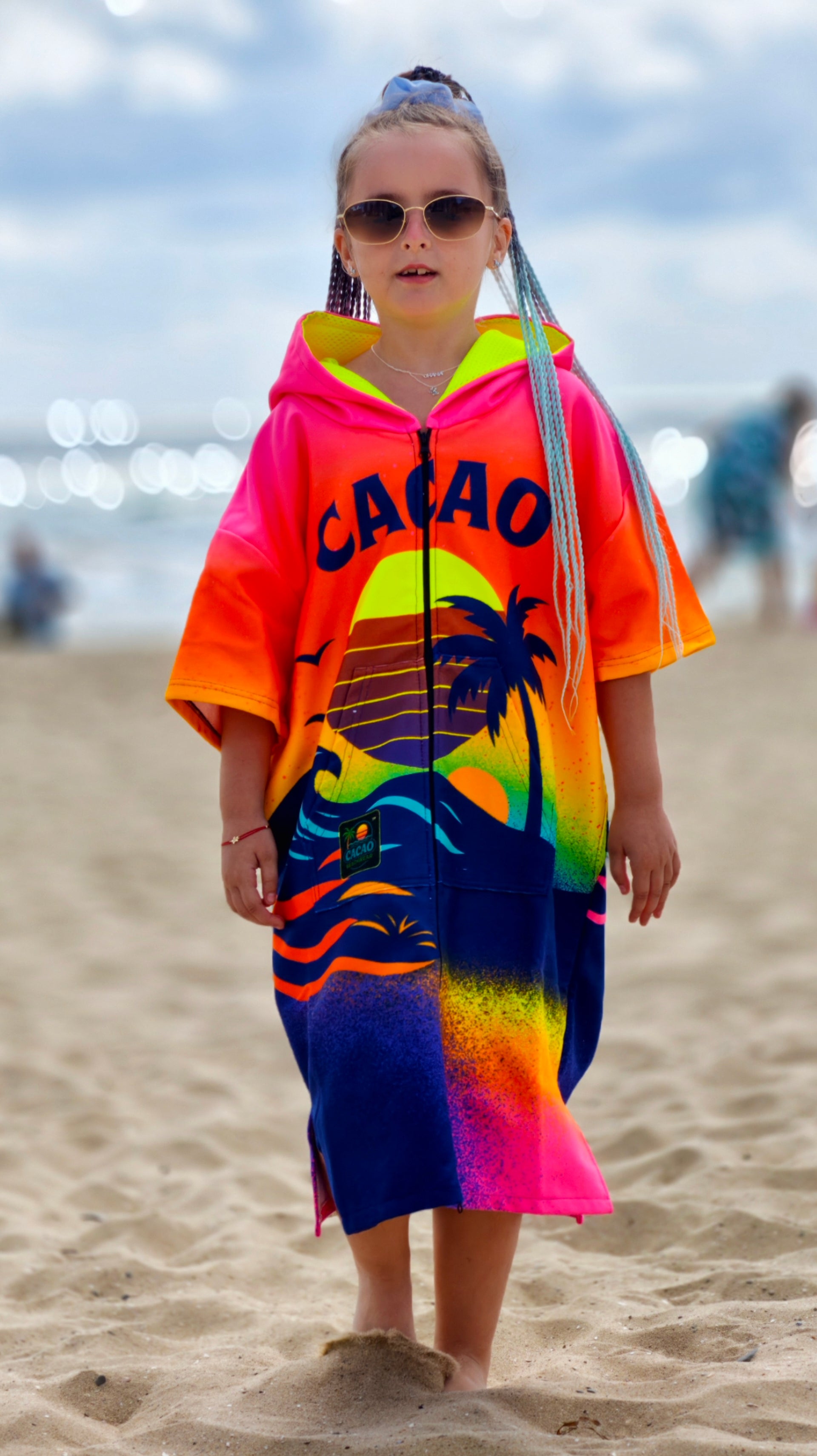 Pink Magic children’s beach poncho towel with hood, zipper and pockets – CACAO Beachwear™