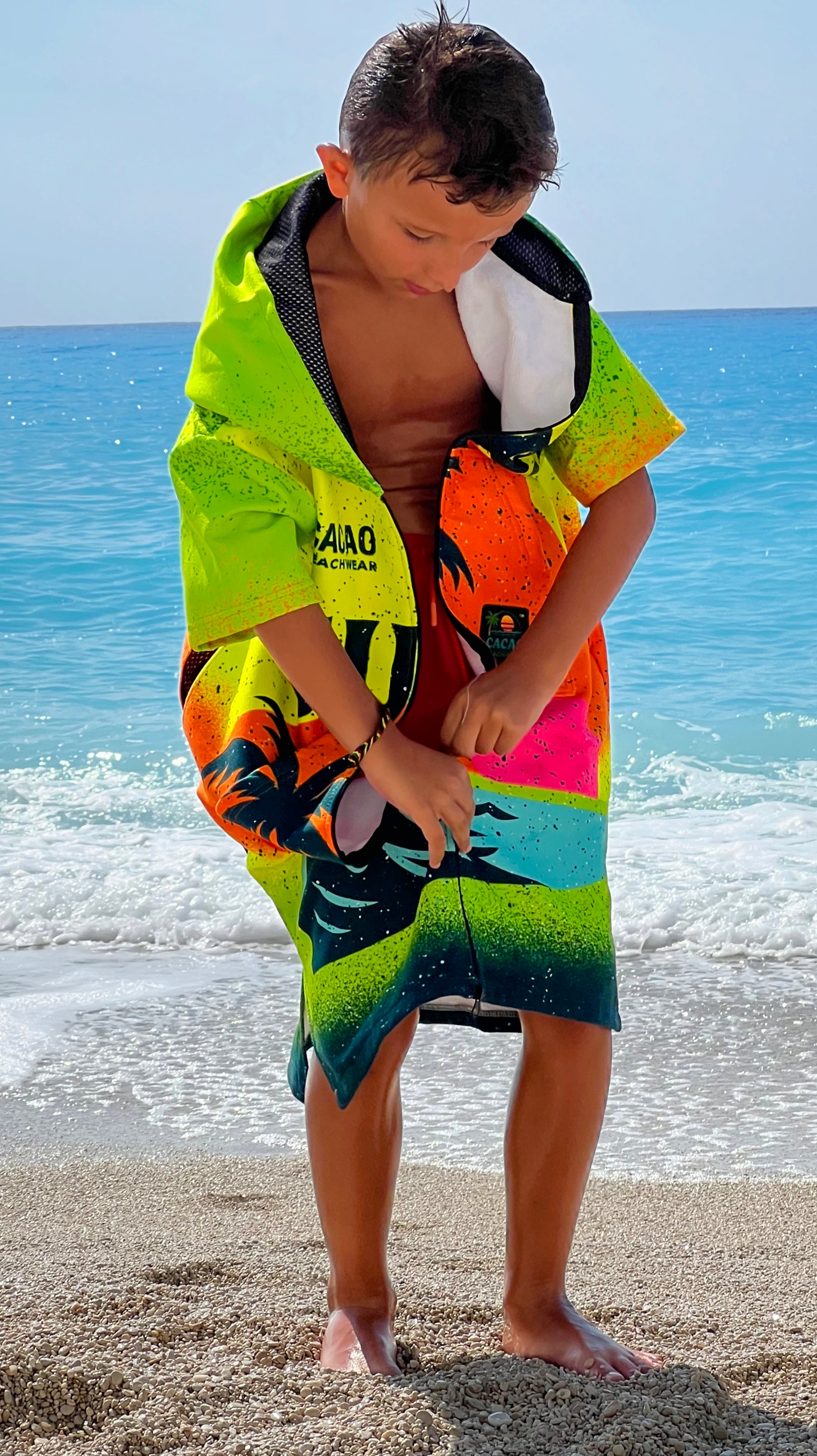 Surf Vibe children’s beach poncho towel with hood, zipper and pockets – CACAO Beachwear™