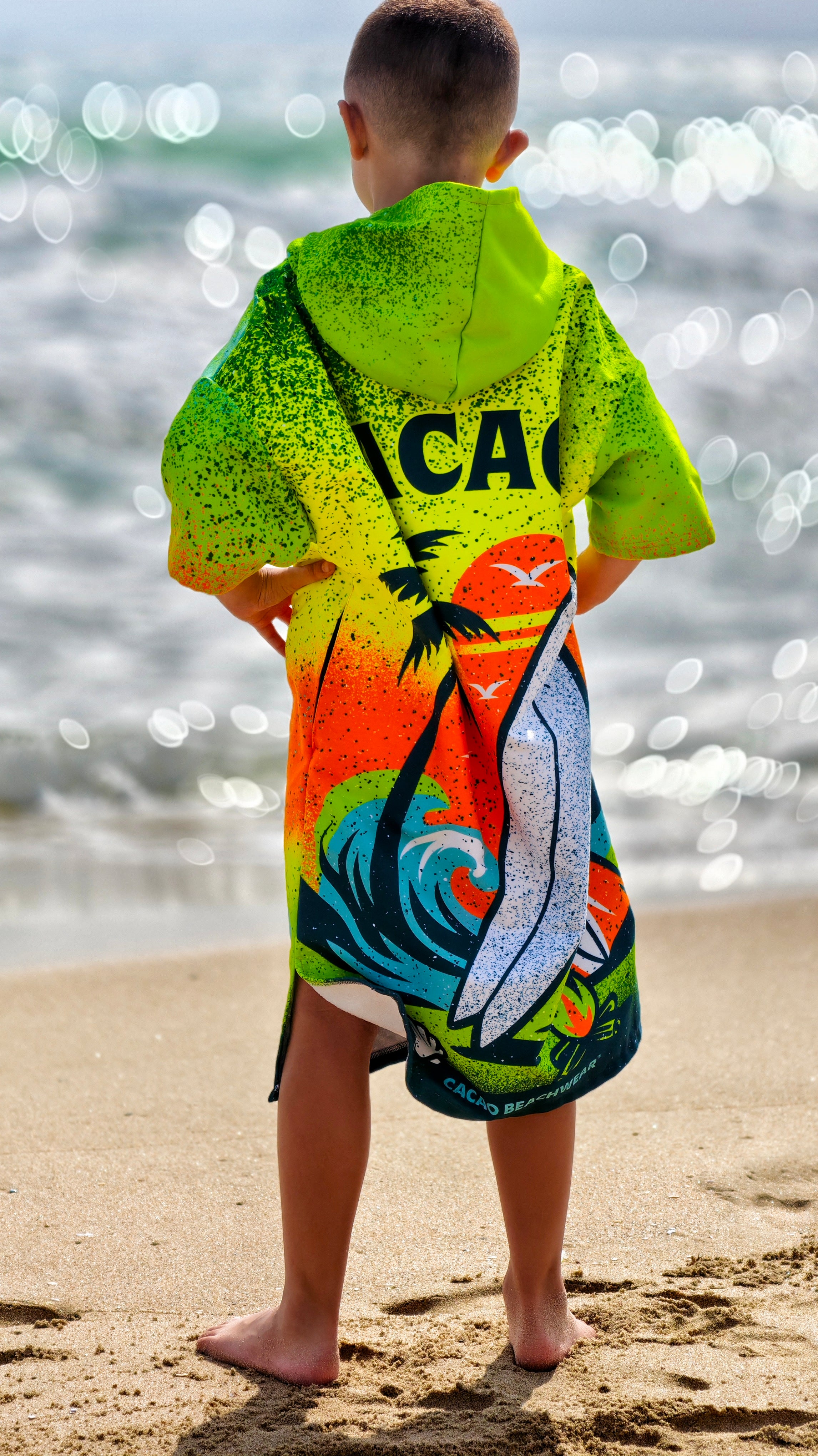 Surf Vibe children’s beach poncho towel with hood, zipper and pockets – CACAO Beachwear™