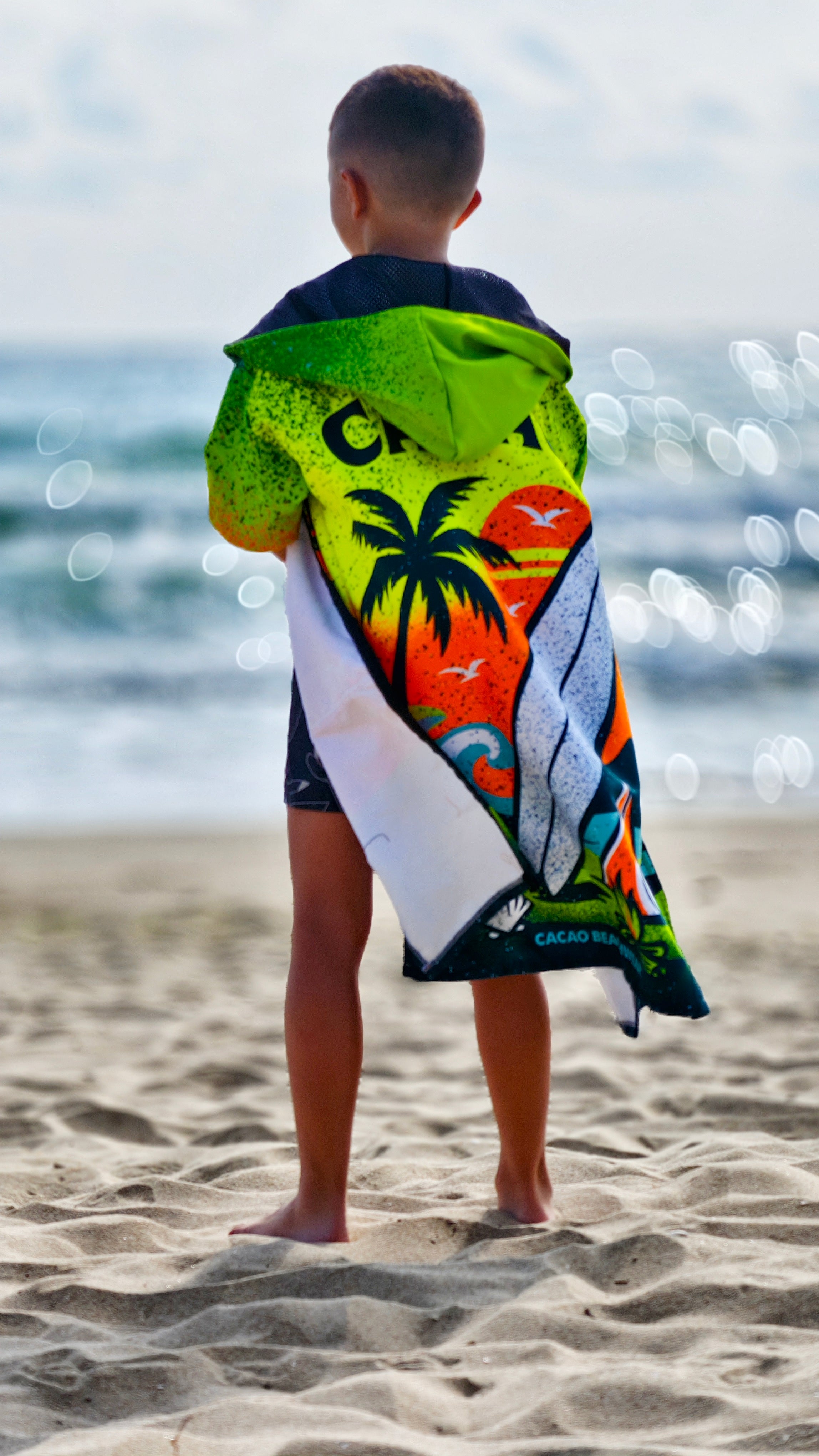 Surf Vibe children’s beach poncho towel with hood, zipper and pockets – CACAO Beachwear™