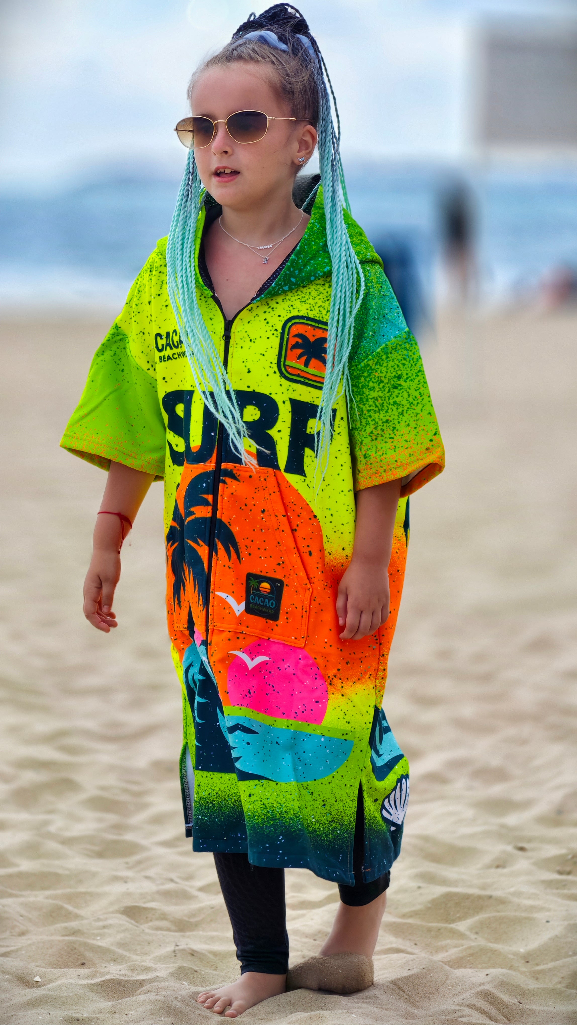 Surf Vibe children’s beach poncho towel with hood, zipper and pockets – CACAO Beachwear™