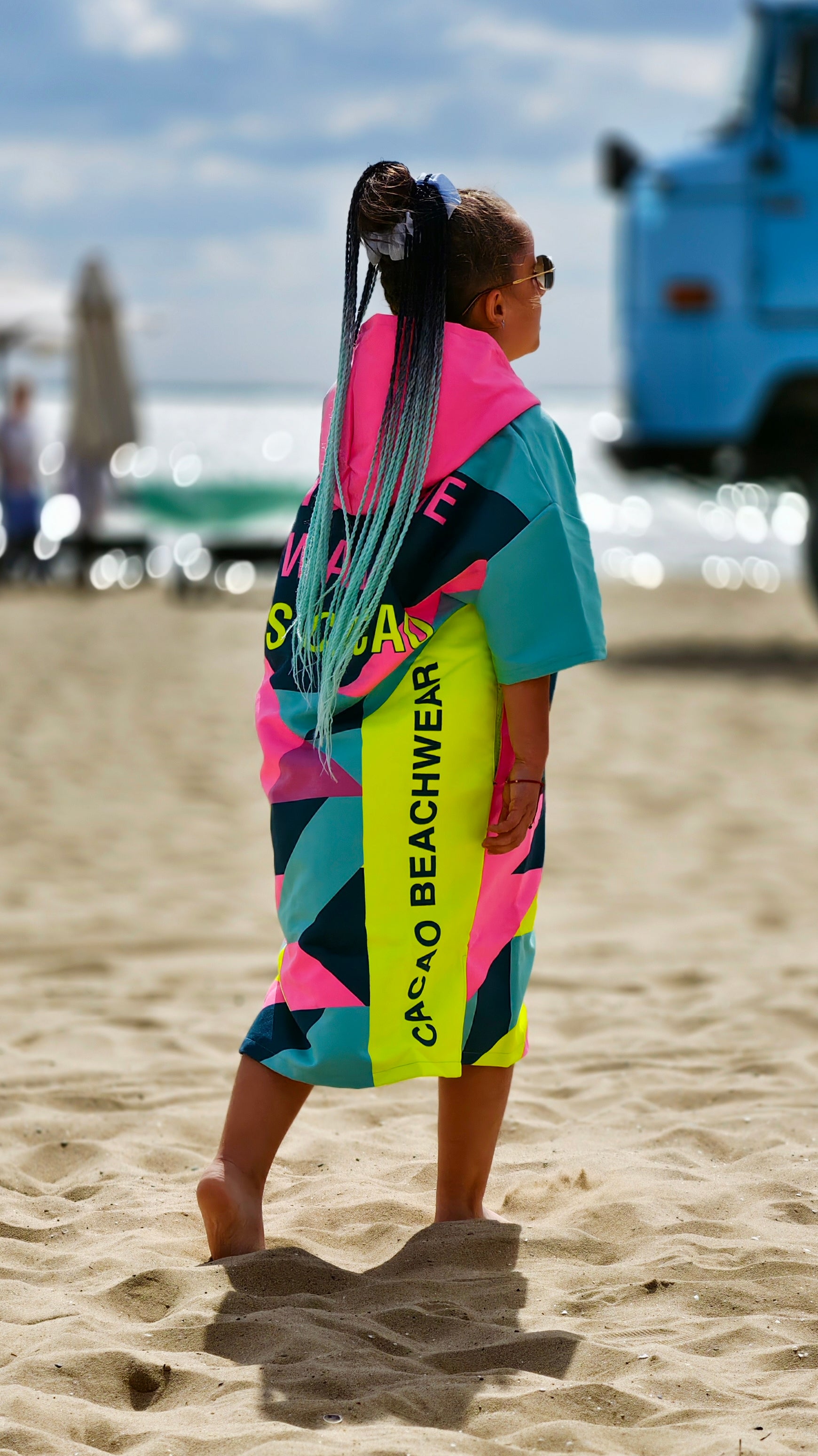 Colorful Solar Vibes children’s beach poncho NanoDry Ultra™ towel with hood, zipper and pockets – CACAO Beachwear™