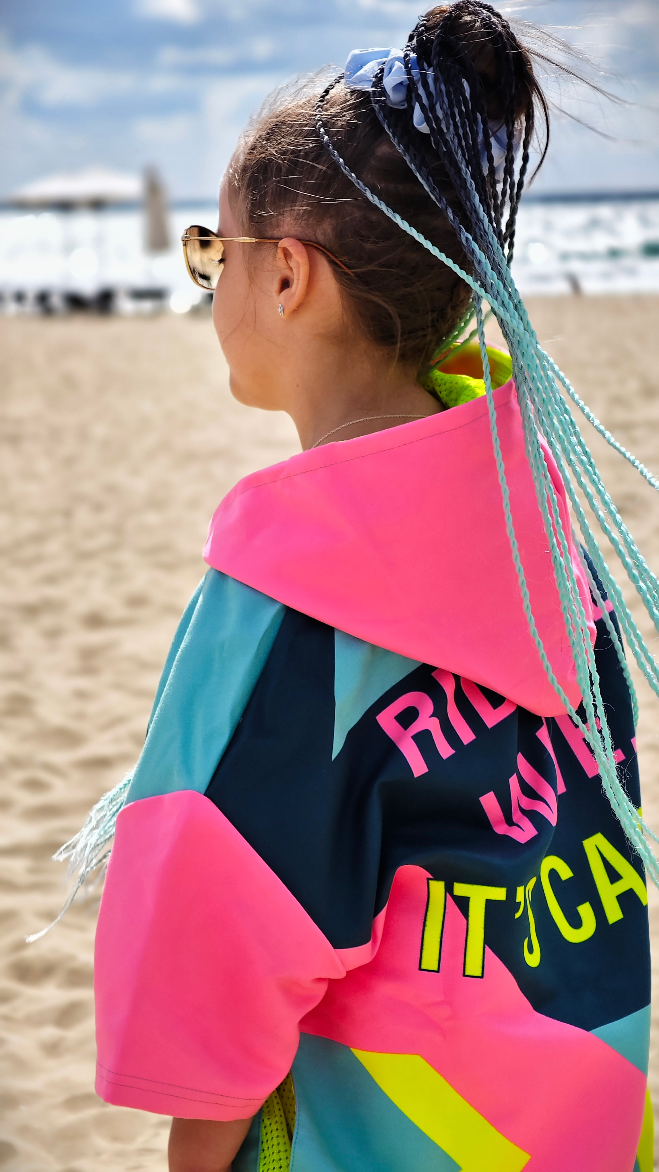 Colorful Solar Vibes children’s beach poncho NanoDry Ultra™ towel with hood, zipper and pockets – CACAO Beachwear™