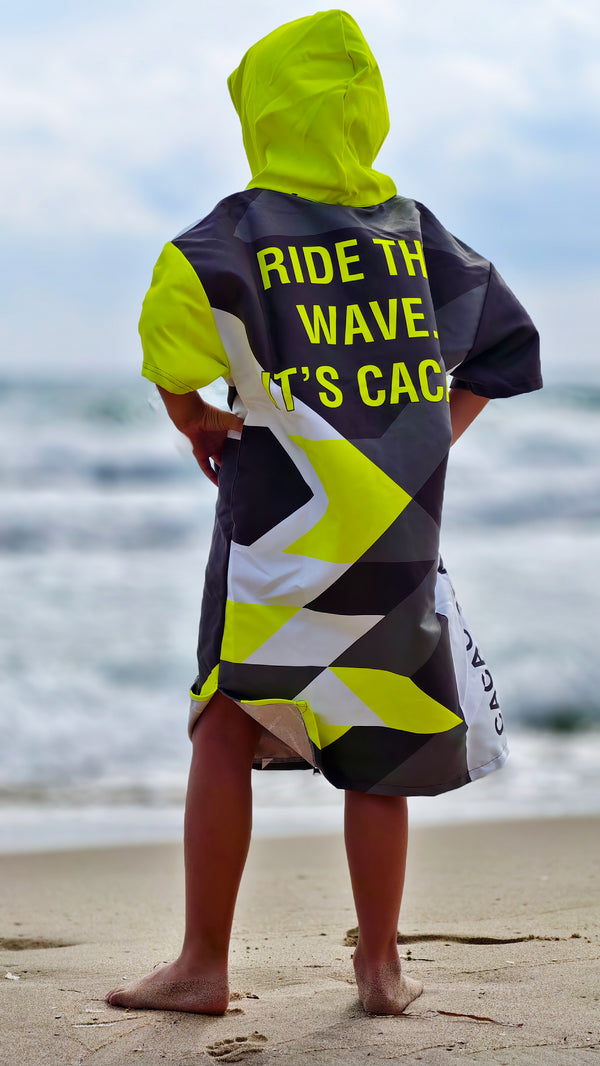 Solar Vibes children’s beach poncho NanoDry Ultra™ towel for boys with hood, zipper and pockets – CACAO Beachwear™