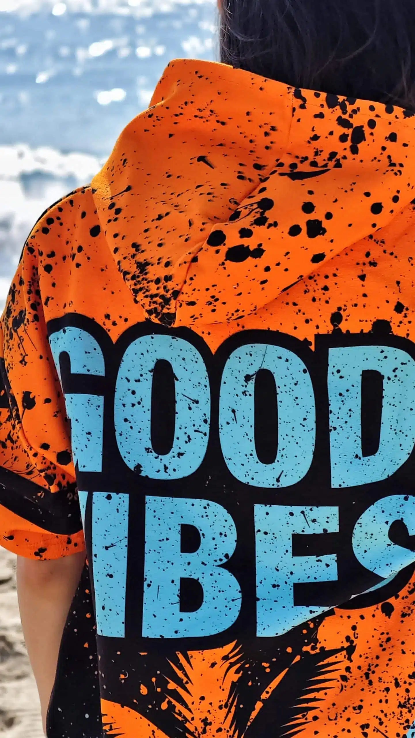 Blue Spirit women’s beach poncho towel with hood, zipper and pockets – CACAO Beachwear™